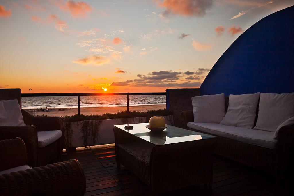 Lances Beach Penthouses Тарифа Экстерьер фото